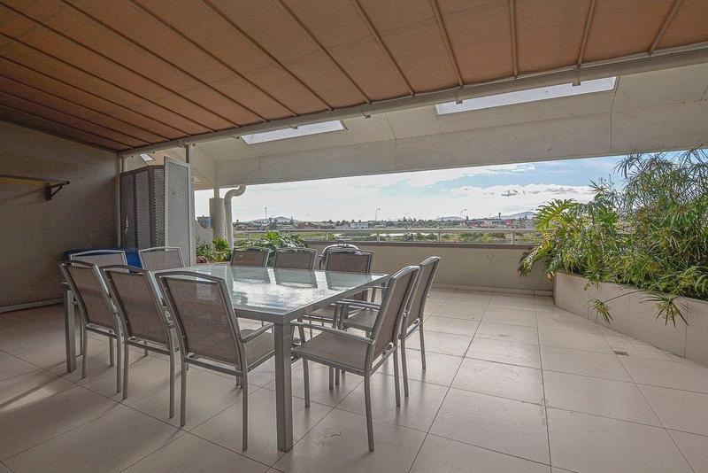 To Let 3 Bedroom Property for Rent in Dolphin Beach Western Cape